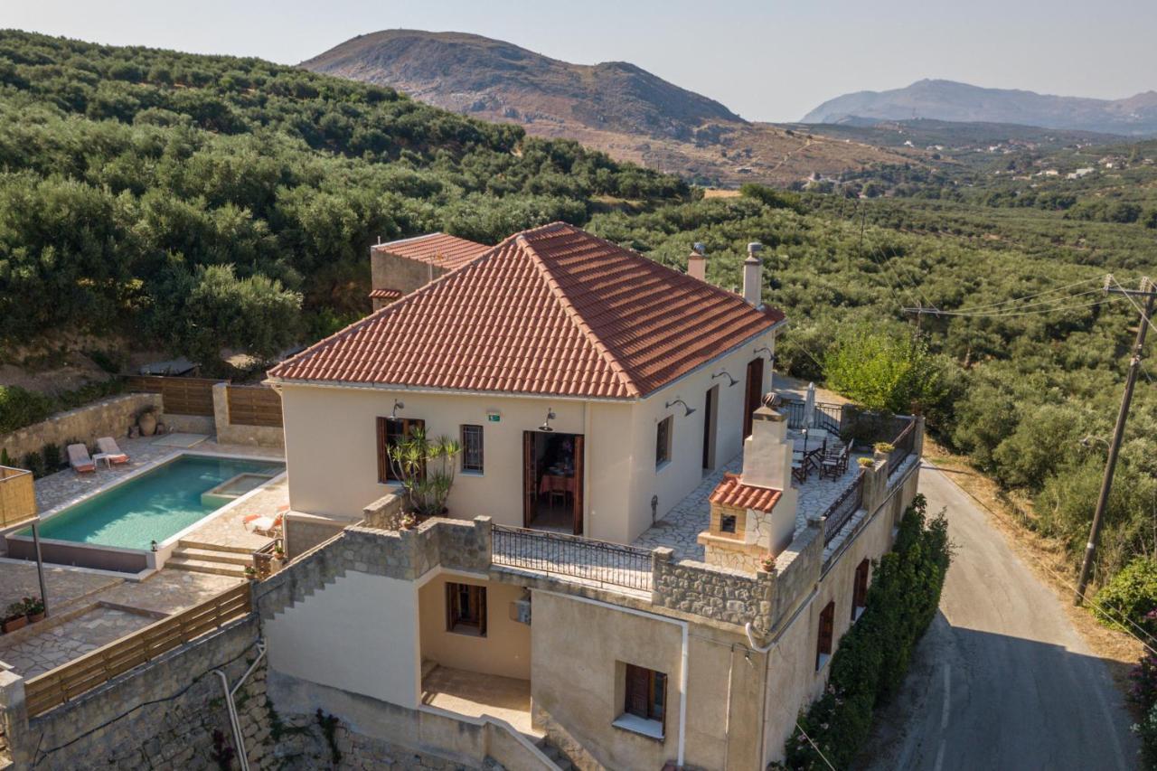 OLIVE VILLAS KRIA VRISI